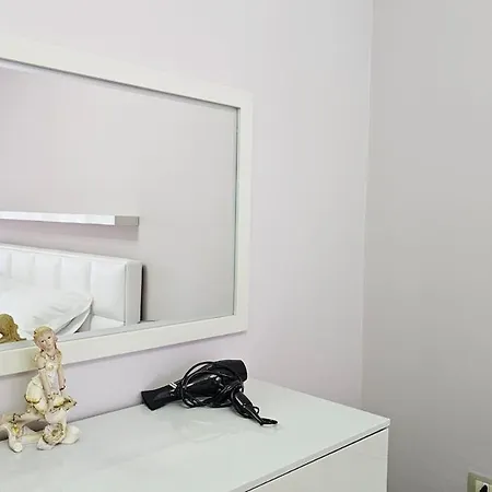 Apartment Bazaar's Eye Free Parking Spacious Tarrace Tirana